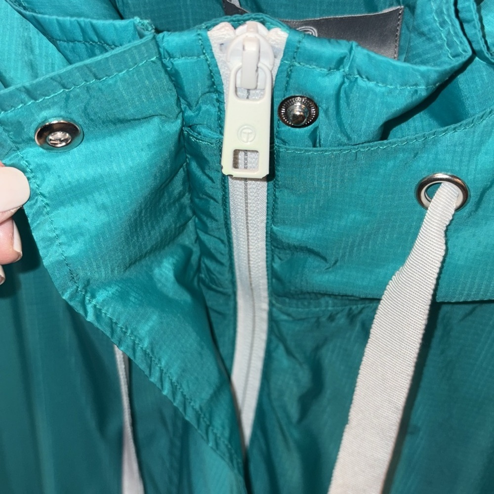 T by Talbots Teal Nylon Hooded Lightweight Packable Windbreaker Size Large - Picture 4 of 11